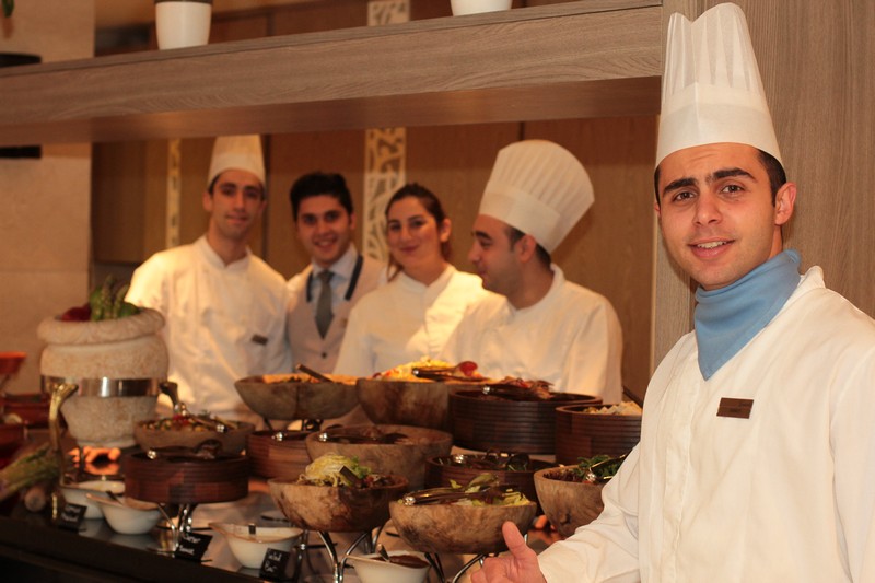 Sunday Buffet at Kempinski Summerland Hotel